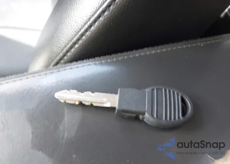 2009 Chrysler 300 Touring/Signature Series/Executive Series из США, поврежденный, VIN 2C3LA53V39H529471